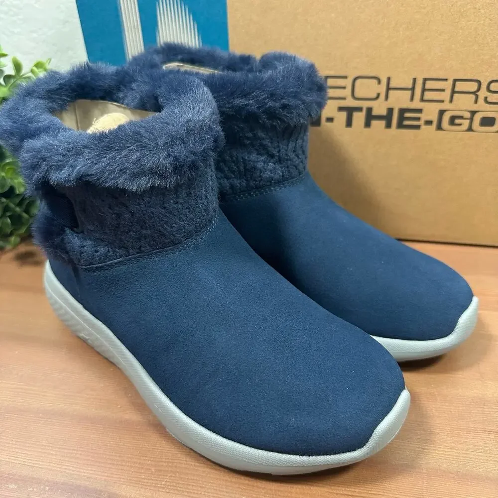 Skechers Winter Gleam On-the-GO City Water Repellent Suede Boots Size 7 Wide‎
